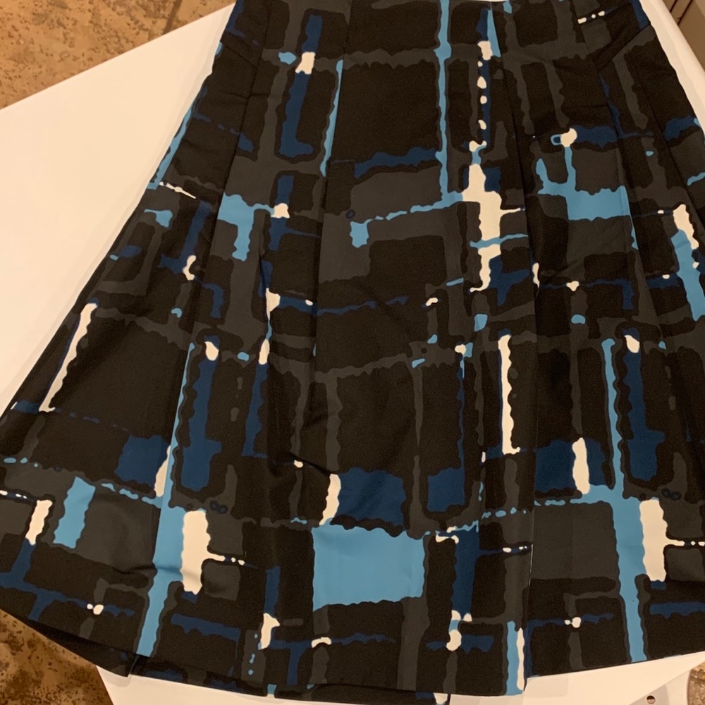 Express A-Line Abstract Print Pleated Skirt Sz 2